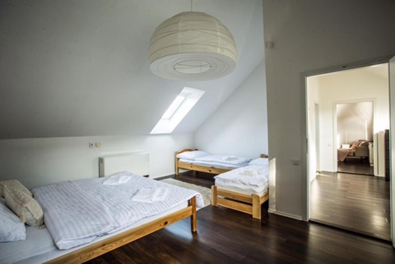 Dovolenkovy Dom - Kompas Pavcina Lehota  Luaran gambar